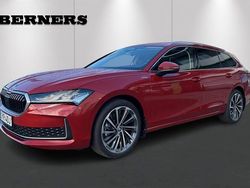 Röd Ny 2025 Skoda Superb LAURIN & KLEMENT Kombi | 539 900 kr
