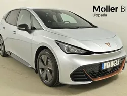 Svart (geyser silver metallic) Begagnad 2024 Cupra Born Halvkombi | 299 000 kr (Marknadspris)