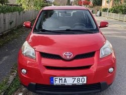 Röd Begagnad 2010 Toyota Urban Cruiser SUV | 38 000 kr (Bra pris)