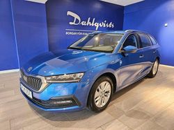 Blå Begagnad 2022 Skoda Octavia Ambition Kombi | 229 000 kr (Marknadspris)
