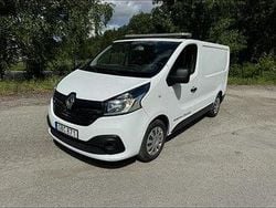 Vit Begagnad 2015 Renault Trafic Van | 65 000 kr (Bra pris)