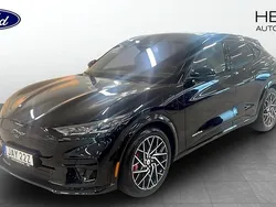 Svart Begagnad 2023 Ford Mustang Mach-E GT SUV | 599 900 kr (Marknadspris)