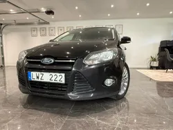 Svart Begagnad 2012 Ford Focus Titanium Kombi | 39 900 kr (Marknadspris)