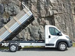 Vit Begagnad 2019 Peugeot Boxer Van | 242 500 kr (Dyr)