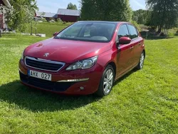 Röd Begagnad 2013 Peugeot 308 Halvkombi | 67 500 kr (Bra pris)