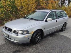 Grå Begagnad 2004 Volvo V40 Kombi | 12 000 kr (Bra pris)