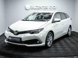 Vit Begagnad 2018 Toyota Auris Comfort Kombi | 179 900 kr (Lite dyr)
