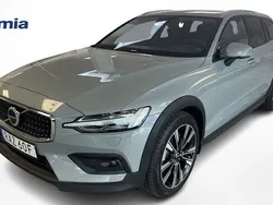 Begagnad 2024 Volvo V60 CC Kombi | 479 000 kr (Dyr)