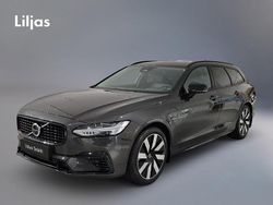 Grå Begagnad 2024 Volvo V90 Plus Kombi | 499 000 kr (Marknadspris)