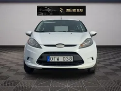 Vit Begagnad 2009 Ford Fiesta Trend Halvkombi | 29 000 kr (Marknadspris)