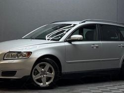 Grå Begagnad 2008 Volvo V50 Kombi | 39 900 kr (Marknadspris)