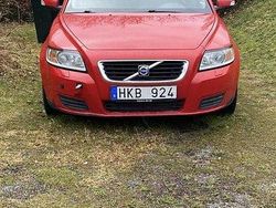 Röd Begagnad 2008 Volvo V50 Kinetic Kombi | 6 000 kr (Superpris)