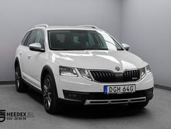 Vit Begagnad 2019 Skoda Octavia Scout Kombi | 199 900 kr