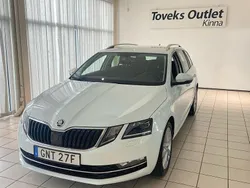 Vit Begagnad 2020 Skoda Octavia Kombi | 229 900 kr (Marknadspris)