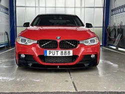 Röd Begagnad 2014 BMW 318 M Sport Sedan | 109 000 kr (Marknadspris)