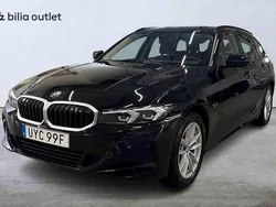 Svart Begagnad 2023 BMW 330e Kombi | 369 000 kr (Marknadspris)