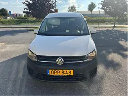 Vit Begagnad 2019 VW Caddy Maxi Life Life Minibuss | 190 000 kr (Marknadspris)