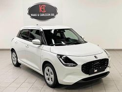 Vit Ny 2025 Suzuki Swift Halvkombi | 256 800 kr (Marknadspris)
