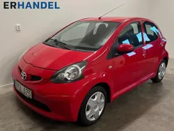 Röd Begagnad 2007 Toyota Aygo Halvkombi | 39 900 kr (Marknadspris)
