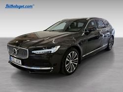Grå Begagnad 2023 Volvo V90 Core Kombi | 449 500 kr (Marknadspris)