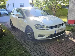 Vit Begagnad 2017 VW Golf VII Halvkombi | 145 000 kr (Marknadspris)