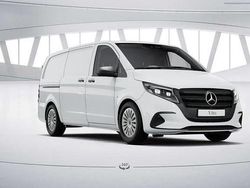 Svart Ny 2025 Mercedes Vito Minibuss | 628 975 kr (Marknadspris)