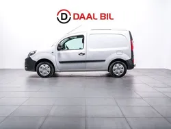 Vit Begagnad 2019 Renault Kangoo Minibuss | 99 700 kr (Marknadspris)