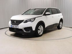 Vit Begagnad 2019 Peugeot 5008 Minibuss | 224 400 kr (Marknadspris)