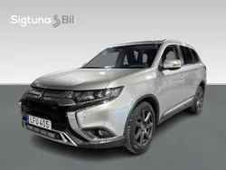 Silver Begagnad 2018 Mitsubishi Outlander SUV | 199 900 kr (Marknadspris)
