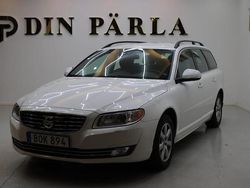 Vit Begagnad 2014 Volvo V70 Momentum Kombi | 99 900 kr (Marknadspris)