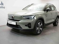 Grön Begagnad 2023 Volvo XC40 SUV | 409 900 kr