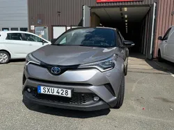 Mörkgrå (grå) Begagnad 2019 Toyota C-HR Edition SUV | 199 900 kr (Bra pris)