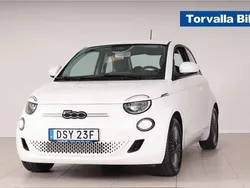 Vit Begagnad 2020 Fiat 500e Icon Halvkombi | 159 900 kr (Marknadspris)