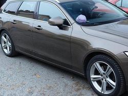 Begagnad 2017 Volvo V90 Momentum Kombi | 190 000 kr (Superpris)