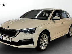 Vit Begagnad 2022 Skoda Scala Halvkombi | 199 900 kr (Marknadspris)