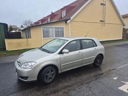 Silver metalic Begagnad 2005 Toyota Corolla Halvkombi | 38 500 kr (Marknadspris)
