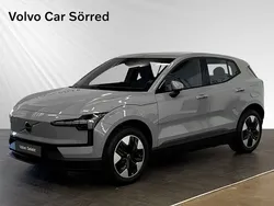 Grå Begagnad 2024 Volvo EX30 Single Motor Extended Range SUV | 379 900 kr (Bra pris)