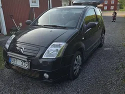 Svart Begagnad 2004 Citroën C2 Halvkombi | 11 500 kr (Superpris)