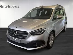 Silver Ny 2025 Mercedes T180 Progressive Minibuss | 381 120 kr