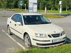 Vit Begagnad 2004 Saab 9-3 Linear Sedan | 9 000 kr