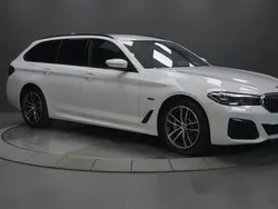 Vit Begagnad 2022 BMW 530e M Sport Kombi | 439 900 kr (Lite dyr)