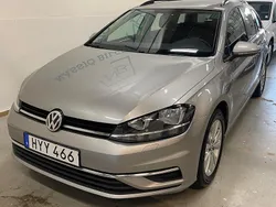 Silver Begagnad 2017 VW Golf VII Kombi | 139 000 kr (Marknadspris)