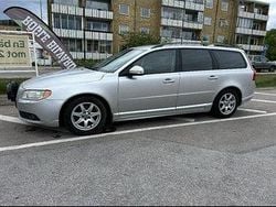 Grå Begagnad 2008 Volvo V70 Momentum Kombi | 54 000 kr (Marknadspris)