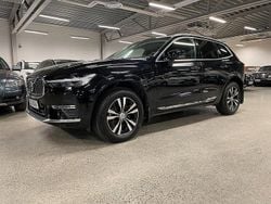 Svart Begagnad 2021 Volvo XC60 SUV | 399 000 kr (Marknadspris)