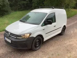 Vit Begagnad 2018 VW Caddy Minibuss | 93 500 kr (Bra pris)