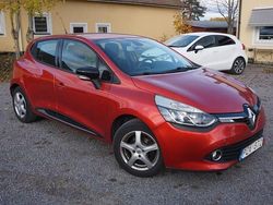 Röd Begagnad 2013 Renault Clio IV Halvkombi | 99 900 kr (Lite dyr)