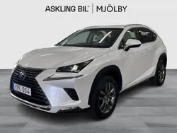 Vit Begagnad 2018 Lexus NX300h Executive Line SUV | 279 000 kr (Marknadspris)