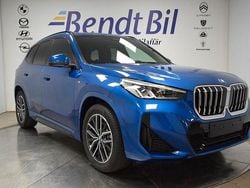 M portimao blue metallic Ny 2025 BMW X1 M Sport SUV | 589 500 kr (Bra pris)