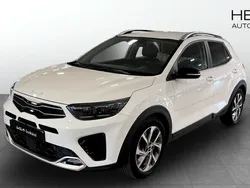 Vit (white) Begagnad 2022 Kia Stonic 4 SUV | 219 900 kr (Marknadspris)