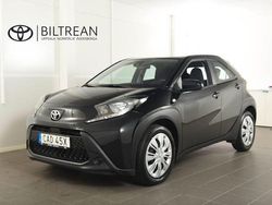 Svart Begagnad 2022 Toyota Aygo X Play SUV | 174 900 kr (Lite dyr)
